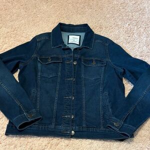 Sonoma goods for life everyday Jean jacket dark wash super soft denim size M